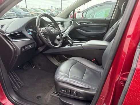 Used 2019 Buick Enclave Essence image 35