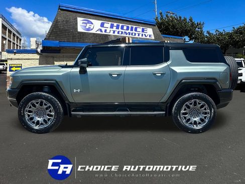 Used 2024 GMC Hummer EV 3X w/ LPO, Illumination Package AWD/4WD image 3