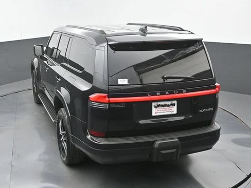 Used 2025 Lexus GX 550 w/ Accessory Package (2T) AWD/4WD image 30