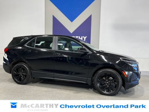 Used 2024 Chevrolet Equinox LS w/ Midnight Edition FWD image 3