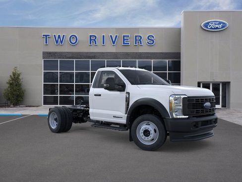 New 2025 Ford F550 4x4 Regular Cab Super Duty image 7