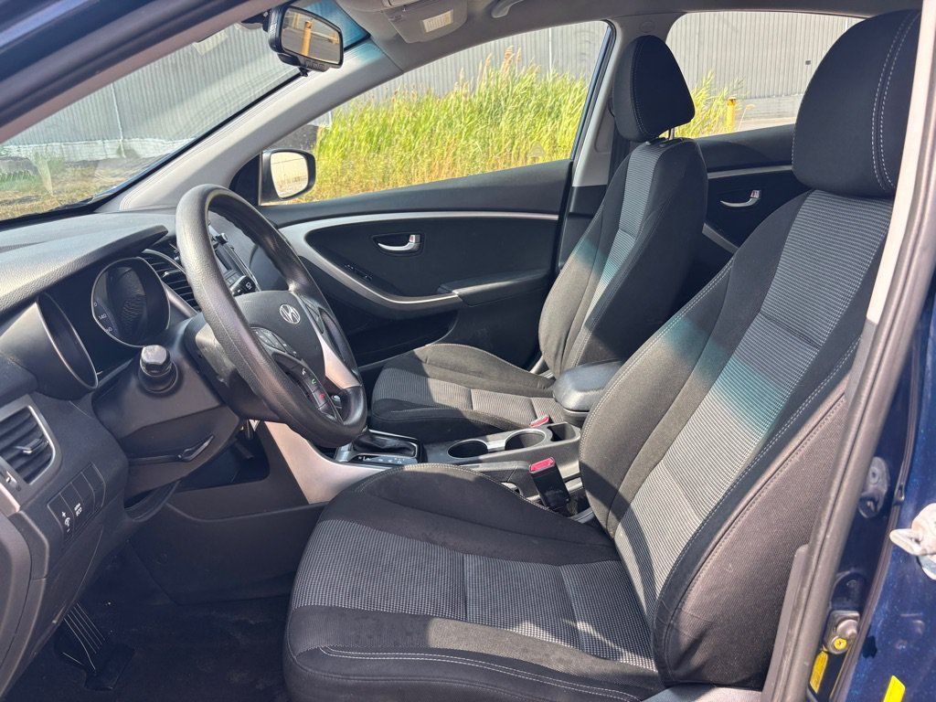 Used 2013 Hyundai Elantra GT FWD image 9