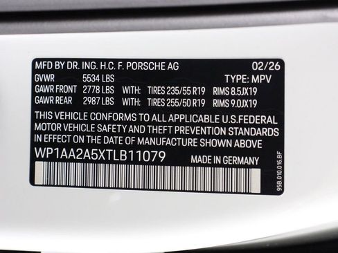 New 2026 Porsche Macan image 24