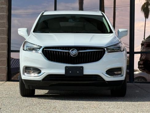 Used 2018 Buick Enclave Essence FWD image 20