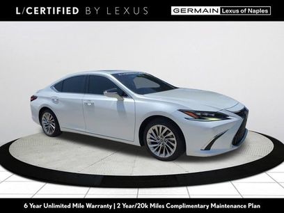 Certified 2022 Lexus ES 300h Ultra Luxury w/ Accessory Package 2