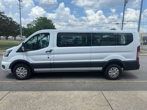 Used 2023 Ford Transit 350 XLT RWD image 6