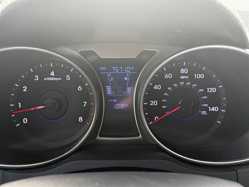 Used 2013 Hyundai Veloster RE:MIX Edition image 11