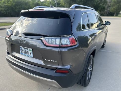 Used 2019 Jeep Cherokee Limited FWD image 6