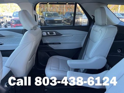 Used 2025 Ford Explorer Platinum w/ Ultimate Package image 14