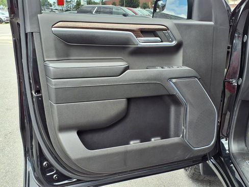 Used 2024 GMC Sierra 1500 Elevation image 27