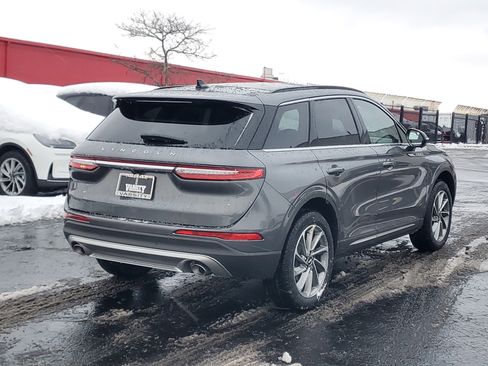 New 2026 Lincoln Corsair Premiere image 4