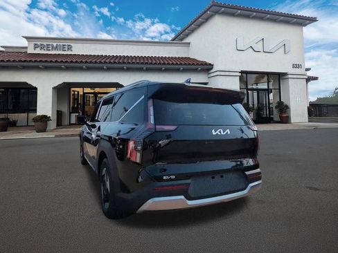New 2026 Kia EV9 Wind image 6