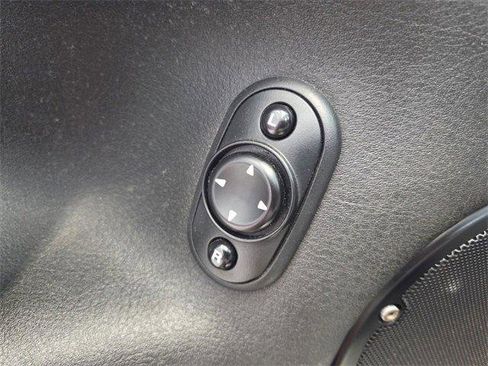 Used 2004 Dodge Viper SRT-10 image 16