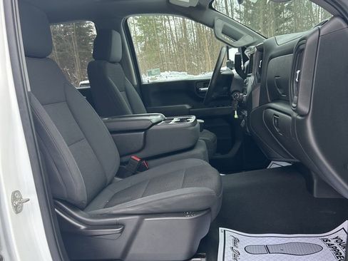 Used 2021 Chevrolet Silverado 2500 Custom w/ Custom Value Package image 6