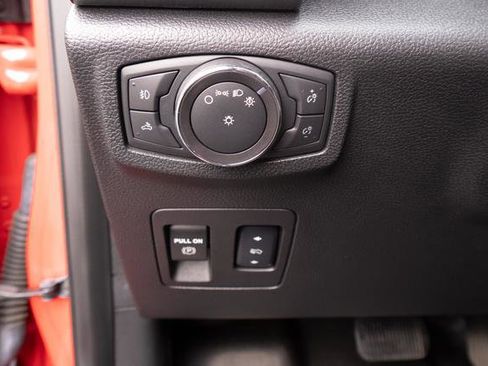 Used 2018 Ford F150 XLT w/ Equipment Group 302A Luxury image 15