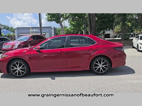 Used 2023 Toyota Camry SE FWD image 22