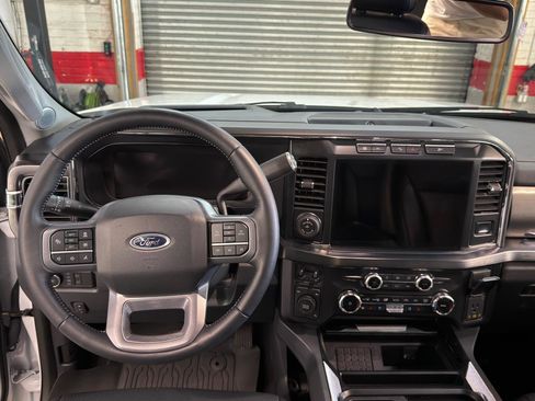 Used 2024 Ford F250 Lariat w/ Lariat Ultimate Package image 16