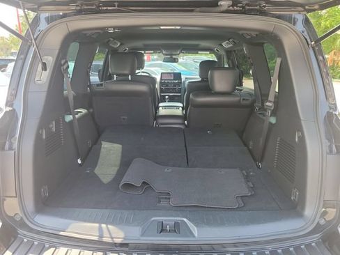 Used 2022 Nissan Armada SL w/ Midnight Edition Package RWD image 9