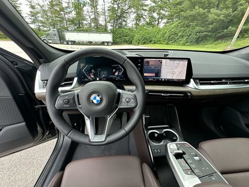 Used 2024 BMW X1 xDrive28i w/ Technology Package AWD/4WD image 41