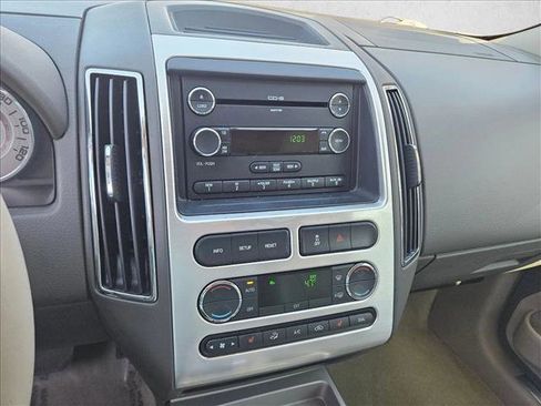 Used 2010 Ford Edge Limited image 16