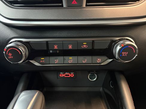 New 2025 Nissan Altima 2.5 SR image 17