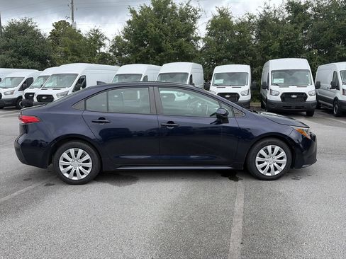 Used 2021 Toyota Corolla LE FWD image 8