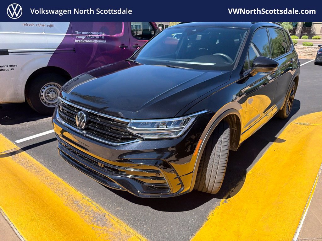 Used 2023 Volkswagen Tiguan SE R-Line FWD image 1