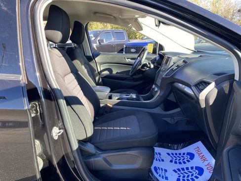 Certified 2022 Ford Edge SE w/ Black Appearance Package image 24