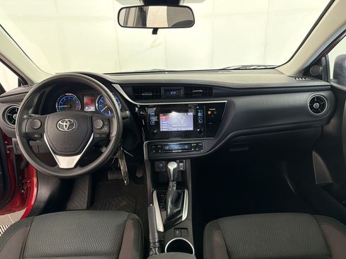 Used 2017 Toyota Corolla LE w/ Carpet Mat Package (TMS) FWD image 16