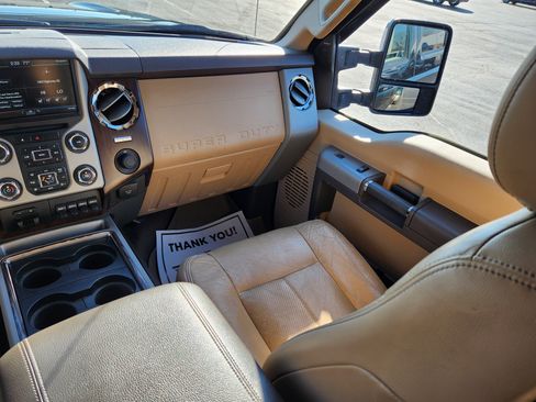 Used 2014 Ford F250 Lariat w/ Lariat Ultimate Package image 16