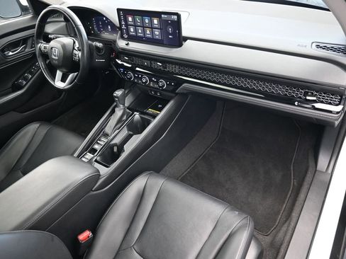 Used 2023 Honda Accord Touring image 31