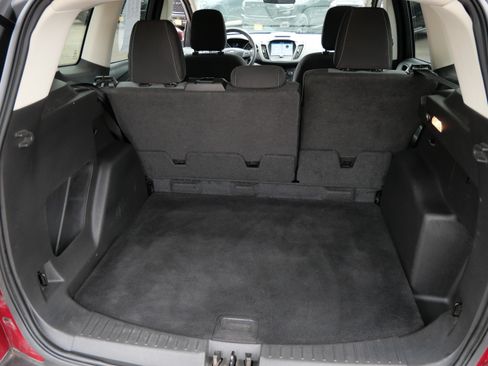 Used 2018 Ford Escape SE w/ SE Sync 3 Package AWD/4WD image 18