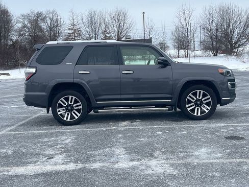 Used 2016 Toyota 4Runner Limited image 9