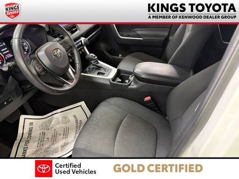 Used 2021 Toyota RAV4 XLE w/ Convenience Package AWD/4WD image 19