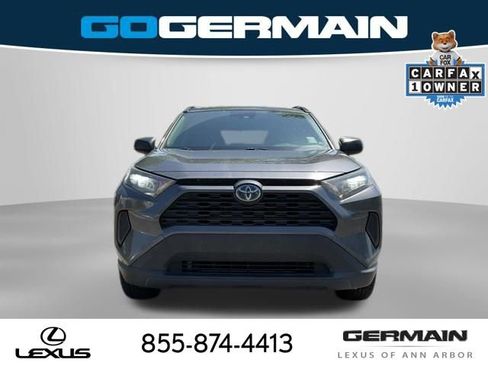 Used 2019 Toyota RAV4 LE w/ Carpet Mat Package AWD/4WD image 12