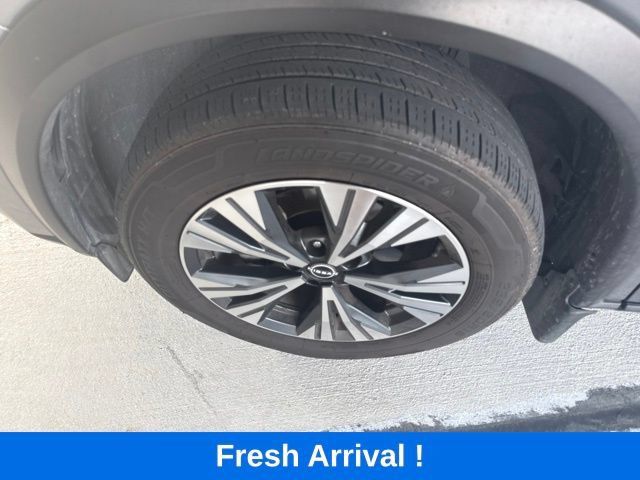 Used 2023 Nissan Rogue SV FWD image 21