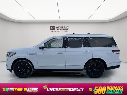 Used 2022 Lincoln Navigator Reserve image 6