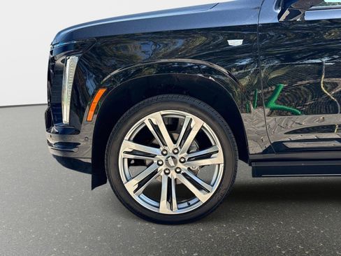 Used 2026 Cadillac Escalade Platinum Sport AWD/4WD image 12