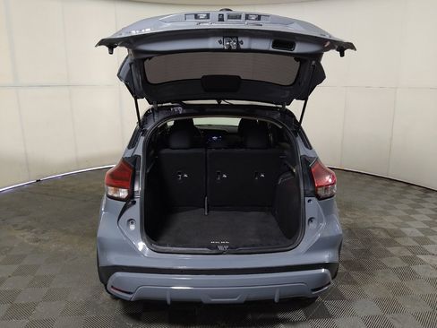 Used 2023 Nissan Kicks SV FWD image 29