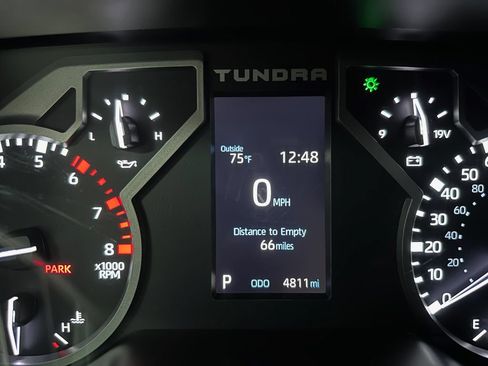 Used 2025 Toyota Tundra SR5 w/ SR5 Convenience Package AWD/4WD image 27