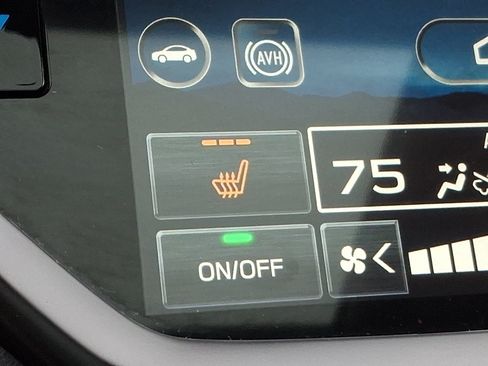 Certified 2025 Subaru Ascent Bronze Edition AWD/4WD image 27