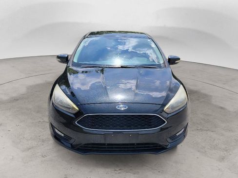 Used 2015 Ford Focus SE w/ Equipment Group 201A FWD image 2