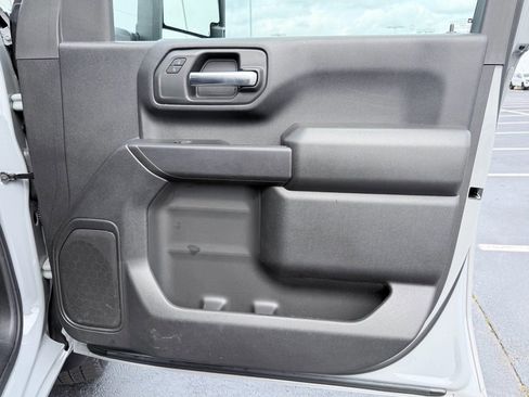 Used 2025 GMC Sierra 3500 Pro w/ 1SA Pro Safety Plus Package image 26