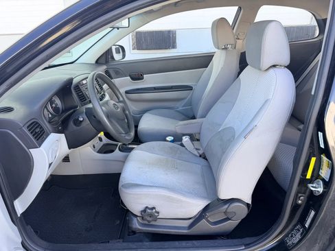 Used 2011 Hyundai Accent GS w/ Premium Pkg 3 FWD image 10