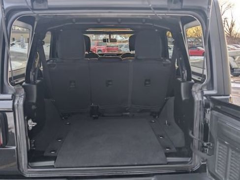 Used 2021 Jeep Wrangler Unlimited Sport AWD/4WD image 11