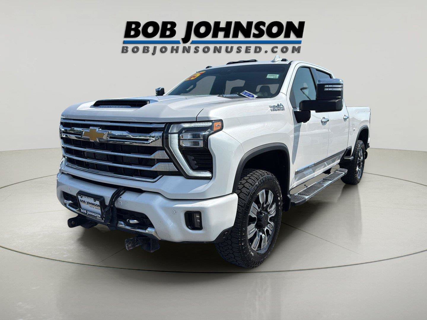 Used 2025 Chevrolet Silverado 3500 High Country w/ Technology Package AWD/4WD image 4