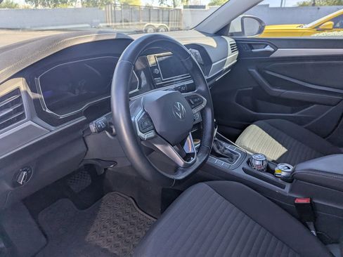 Used 2023 Volkswagen Jetta S image 9