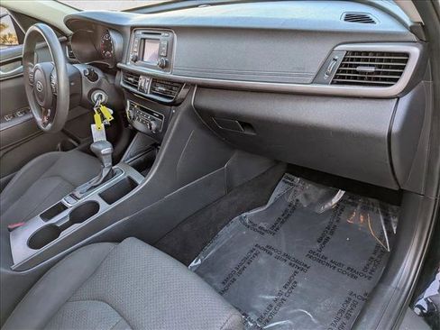 Used 2017 Kia Optima LX image 21