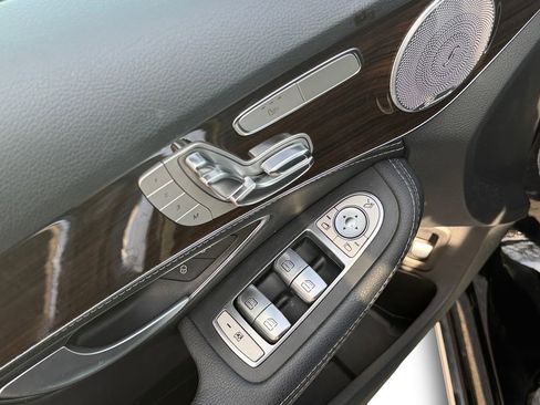 Used 2015 Mercedes-Benz C 300 Sedan image 23