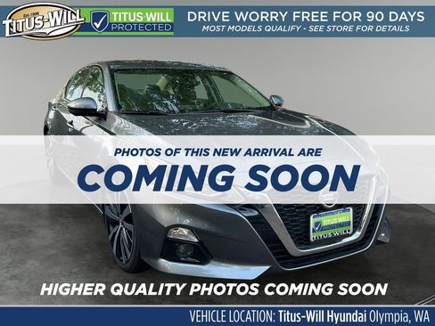 Used 2020 Nissan Altima 2.0 Platinum FWD image 1
